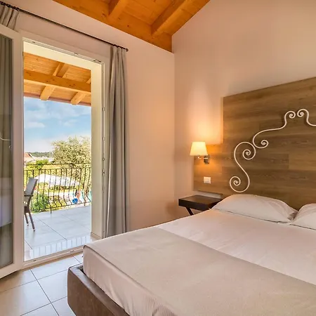 Corte Aurea * דסנזאנו דל גארדה