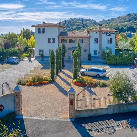 בית חווה Corte Aurea *