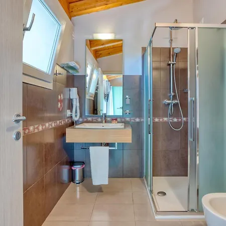 בית חווה Corte Aurea דסנזאנו דל גארדה